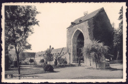 Delcampe - +++ CPA - STAVELOT - Parc Et Vieille Tour  // - Stavelot