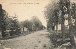Delcampe - CPA Camp D'Avord-La Route De Bourges-En L'état      L4047 - Avord