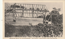 Delcampe - CONGO-BRAZZA Construction D'une Case Chapelle - Französisch-Kongo
