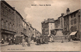 Delcampe - 87 BELLAC - Place Du Marché Animée - Bellac