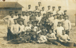 Delcampe - All )   MUNSINGEN -  Le 22 / 05 / 1913   -  Militärische Fotokarte Einer Gruppe Soldaten - Carte Photo Militaire - Münsingen