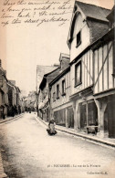 Delcampe - Carte 1910 FOUGERES / LA RUE DE LA PINTERIE - Fougeres
