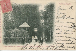 Delcampe - 92 - Forêt De  Meudon  Porte Forestière De Morte Boutville - Entrée De L'Ermitage ** CPA  Animée Précurseur ** - Meudon