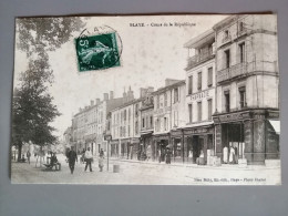 Delcampe - CPA  Animée Blaye (33) Cours De La République - Blaye