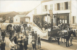 Delcampe - 42 - CHARLIEU - Fête De La Soierie -  CP Genre Photo - F Bost Roanne - Charlieu