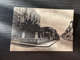 Delcampe - LEONFORTE (ENNA) EDIFICIO SCOLASTICO E CORSO UMBERTO 1955 - Enna