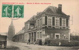 Delcampe - 62 - BERTINCOURT - S01001 - Mairie Et Ecole Des Garçons - Eglise - Bertincourt