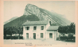 Delcampe - 74 - FAVERGES - S34148 - La Gare Et Le Rocher De Vuiz - Faverges
