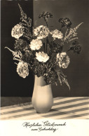 Delcampe - BIRTHDAY, CELEBRATION, HOLIDAY, FLOWERS IN VASE, POSTCARD, AUSTRIA - Geburtstag