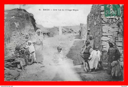Delcampe - CPA SAIDA (Algérie)  Une Rue Du Village Nègre, Animé...*39 - Saida