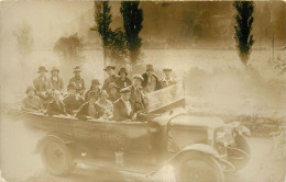 Delcampe - Carte Photo D'un Vieux Transport En Commun, Garage Excelsior - Busse & Reisebusse