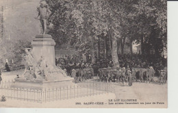 Delcampe - Saint-Céré (46) - Les Allées Canrobert, Un Jour De Foire - 1912 - état Correct - Saint-Céré