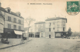 Delcampe - CPA 94 Val De Marne Arcueil Cachan Place Gambetta - Arcueil