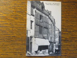 Delcampe - GIEN, LOIRET, RUE GAMBETTA, CPA. LIRE DESCRIPTION POUR PROMO - Gien