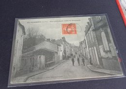 Delcampe - STE  HERMINE  Rue Principale  (côté St HERMANT) - Sainte Hermine