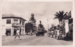 Delcampe - CAMEROUN(DOUALA) CAMION - Kamerun
