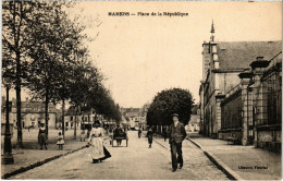 Delcampe - CPA MAMERS - Place De La République (112281) - Mamers