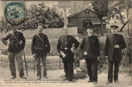 Delcampe - PC DOUANIER FRANCAIS ET ALLEMANDS, Vintage Postcard (b31088) - Zoll