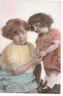Delcampe - Girl With Doll, Fille Avec Poupée, Ragazza Con Bambola, Mädchen Mit Puppe / Photocard - Spielzeug & Spiele