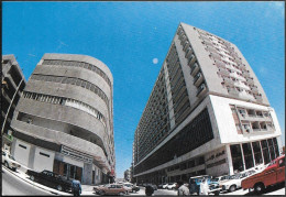 Delcampe - Dubai Deira Street Scene Sheikh Rashid Building Old PPC 1970s. United Arab Emirates - Ver. Arab. Emirate