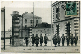 Delcampe - Cpa  Melun Relève De La Garde Au 31e De Ligne; Animée - Melun