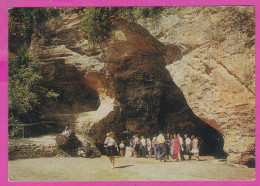 Delcampe - 313295 / Latvia (SSR) - Gutman's Cave In Gauja National Park Near Sigulda (Gūtmaņa Ala) Many People PC 1977 USSR - Lettland