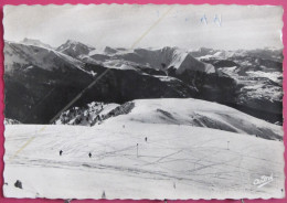 Delcampe - Visuel Très Peu Courant - 38 - Chamrousse - Les Pistes - A Droite Le Vercors - A Gauche L'Obiou - 1958 - Chamrousse