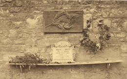 Delcampe - DINANT - BAS RELIEF AU MUR DE LA RUE DES TANNERIES - Dinant