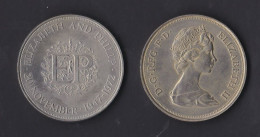 UK: 1972 Queen Elizabeth And Prince Philip Silver Wedding Crown. CB0022 - Maundy Sets & Commémoratives