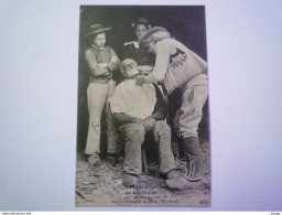 Delcampe - BAUD  (Morbihan)  :  BARBIER  BRETON  -  Anciens Costumes De Baud  -  SUP Plan   X - Baud