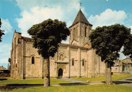79 MELLE L EGLISE SAINT PIERRE - Melle