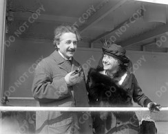 1915 Albert Einstein And Wife Elsa 8x10 Photo - Famous People