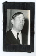 L'ATHLETE ROGER BANNISTER A COURU LE MILE EN MOINS DE MINUTES EN 1971  UNIVERSAL PHOTO - Famous People