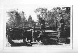 Delcampe - AGNKOR.  PHOTO POSTCARD / CARTE PHOTO. - Kambodscha