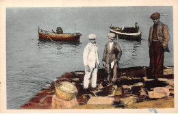 MARSEILLE - Arrivée De Pêcheurs Aux Pierres Plates De La Joliette - état - Joliette, Zone Portuaire