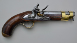 Pistolet De Demi Arçon Fabriqué à La Manufacture Nationale De Nantes En Activité Entre Août 1792 Et L'an 9 (1800-1801). - Decorative Weapons