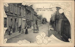 CP CPA Carte Postale Ancienne Calvados Courseulles Sur Mer Rue De La Mer La Poste E.F. Courseulles Carte Gaufrée En FM - Courseulles-sur-Mer