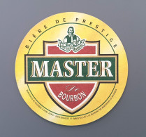 SOUS BOCK BIERE  MASTER De BOURBON BRASSERIE ILE De La REUNION - Bierviltjes