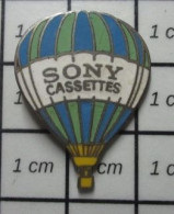 313i Pin's Pins / Beau Et Rare / MONTGOLFIERES / BALLON LIBRE SONY CASSETTE - Airships