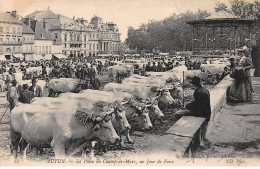 AUTUN - La Place Du Champ De Mars, Un Jour De Foire - Très Bon état - Autun