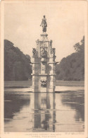 L246 England Hampton Court Palace Diana Fountain Vintage Postcard - Hampton Court