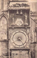 L247 England Exterior Of Clock Wells Vintage Postcard - Wells