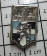 313J Pin's Pins / Beau Et Rare /  MILITARIA / 27e REGIMENT D'INFANTERIE 1616  BLASON PUCELLE ECUSSON - Militari