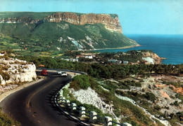 22855 CASSIS Route De La Gineste Et Cap Canaille      (2 Scans ) 13 - Cassis