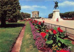 34 MONTPELLIER LES JARDINS DU PEYROU ET LA STATUE DE LOUIS XIV - Montpellier