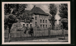 AK Greppin /Kr. Bitterfeld, Geschwister-Scholl-Schule, Strassenansicht - Bitterfeld