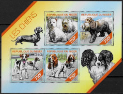 NIGER - CHIENS - N° 2363 A 2366 ET BF 297 - NEUF** MNH - Dogs