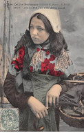 29 - ILE D'OUESSANT - SAN41247 - Jeune Fille De L'Ile - Ouessant