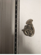INSIGNE 16Â° GROUPE DE CHASSEURS MECANISES, épingle à Bascule BALLARD - Army