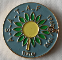 Jeton De Caddie - A.S.A.T.A.F - EMPLOI - ASSOCIATION DES STANDARDISTES - AGENTS TECHNIQUES AVEUGLES - En Métal - (1) - - Trolley Token/Shopping Trolley Chip